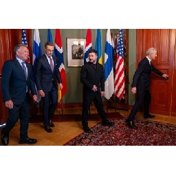 След-Осло-Зеленски-е-готов-за-преговори-с-Путин-Уиткоф-лети-за-Русия