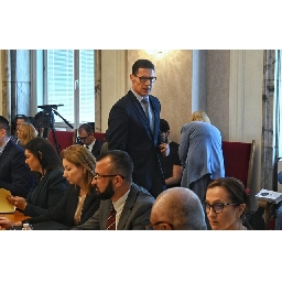 Управляващите-ще-внесат-отново-промените-за-почасовия-труд-след-като-КС-ги-отмени