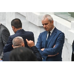 Костадинов-гласувал-за-български-президент-а-не-за-президент-на-българите