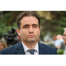 Божанов-гласува-за-президент-коректив-на-властта