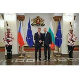 Властта-скоро-ще-обяви-мерки-за-подкрепа-на-по-бедните-слоеве-обяви-Радев-пред-Бабиш