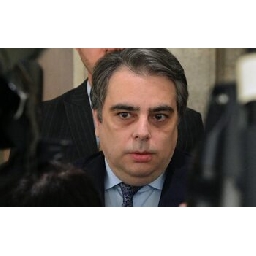 Продължаваме-промяната-иска-да-задължи-Йотова-да-публикува-указите-за-помилване