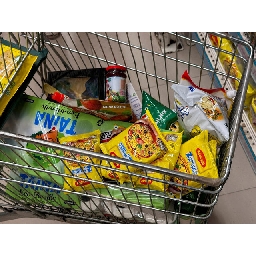 Бизнес-глобус-Кремъл-пое-контрол-над-активите-на-Nestle-Японската-централна-банка-повиши-лихвите-до-най-високата-стойност-от-31-години-насам