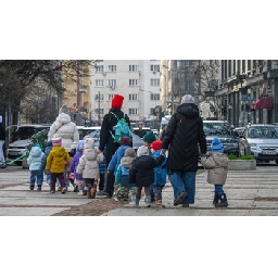 Ивкова-допусна-промяна-на-наредба-заради-случаите-на-недостиг-на-сестри-в-яслите
