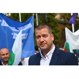 Кметът-на-Стара-Загора-от-ГЕРБ-ще-гласува-за-Илияна-Йотова
