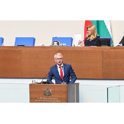 Беше-брутално-Депутати-заговориха-за-предрешени-при-ГЕРБ-конкурси-за-училищни-директори