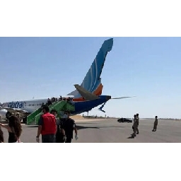 Пилот-на-самолет-за-Израел-със-180-души-изглежда-е-опитал-да-го-отвлече