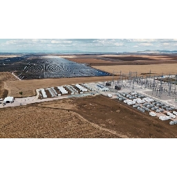 Renalfa-и-Eurowind-откриха-най-големия-хибриден-парк-в-България-Тенево