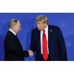 Тръмп-се-договори-с-Путин-да-вдигне-санкциите-за-износ-на-руски-дизел