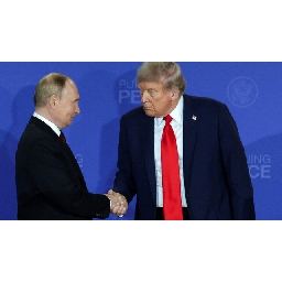 Тръмп-с-подарък-към-Путин-САЩ-ще-внасят-дизел-от-Русия-в-опит-да-свалят-цените