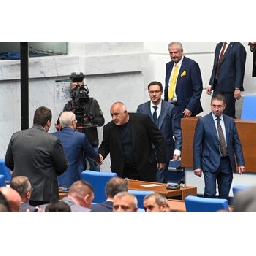От-опит-за-спасение-до-правилно-решение-българските-политици-за-износа-на-руски-дизел