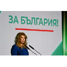 Според-Йотова-България-трябва-да-взема-пример-от-Турция-и-Румъния-и-да-не-активира-чл-4