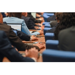 Парламентът-прие-сключване-на-Гражданска-отговорност-за-под-година