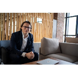 От-PwC-до-Банско-Алексис-Шевало-автоматизира-с-AI-финансовите-отдели