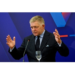 Словакия-започва-да-възстановява-отношенията-си-с-Русия